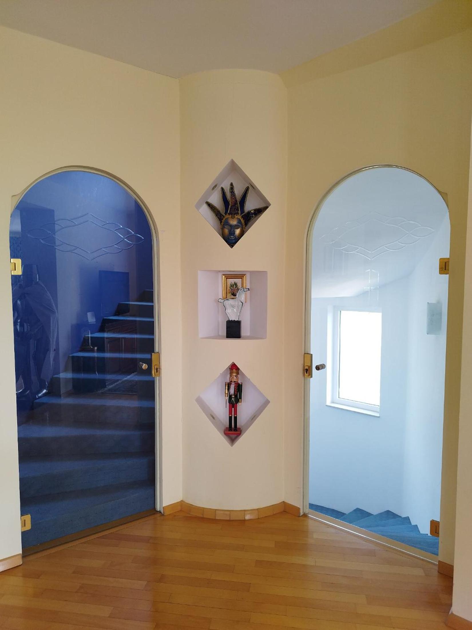 Photo 33