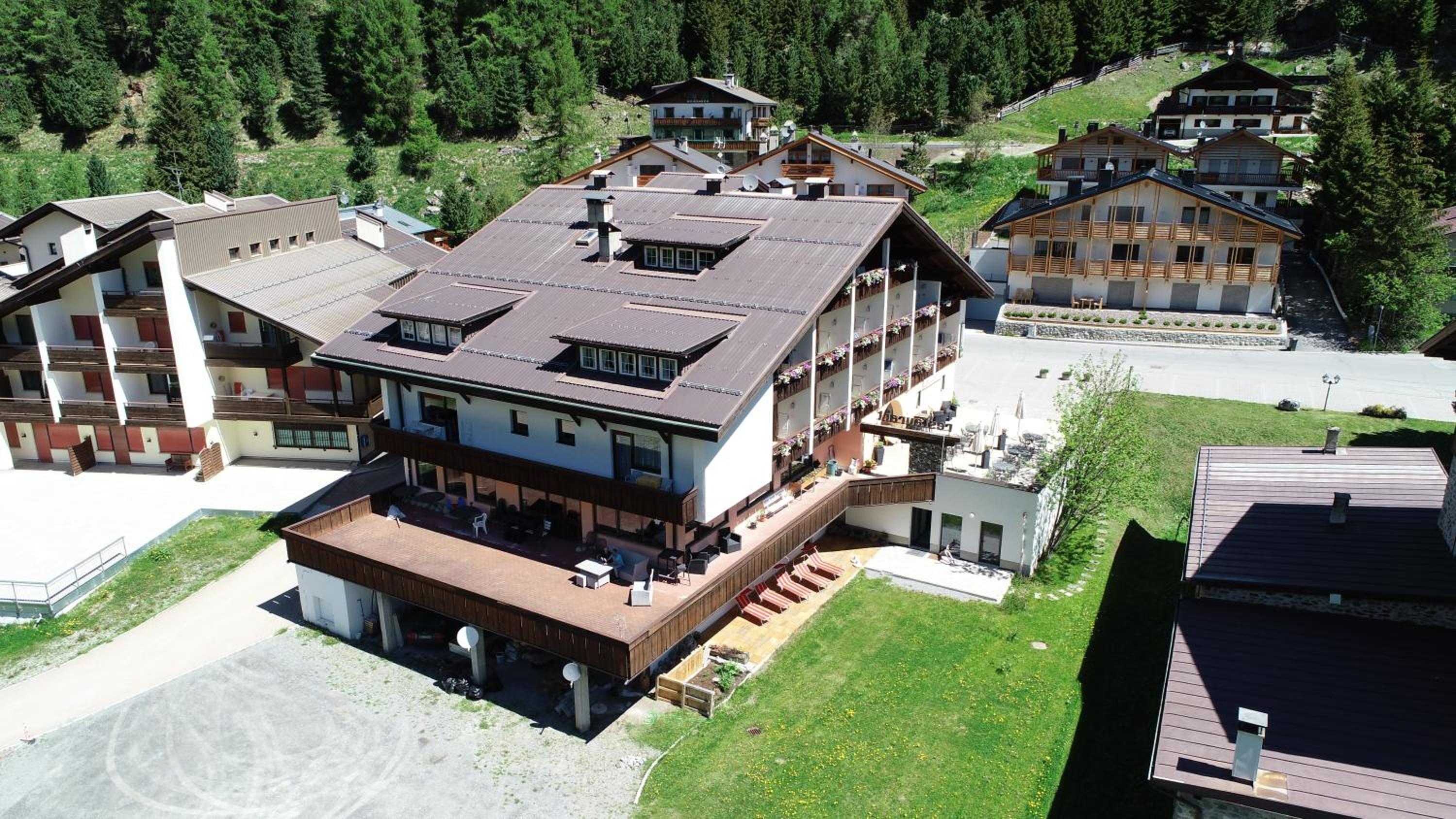 Alpina Mountain Resort view 4