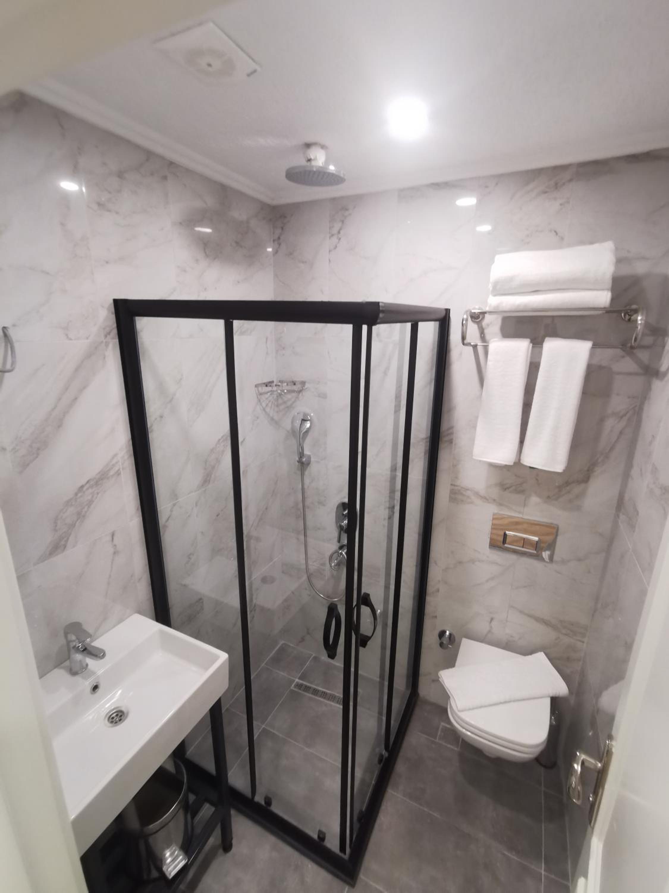 Luxx Garden Otel - Image 24