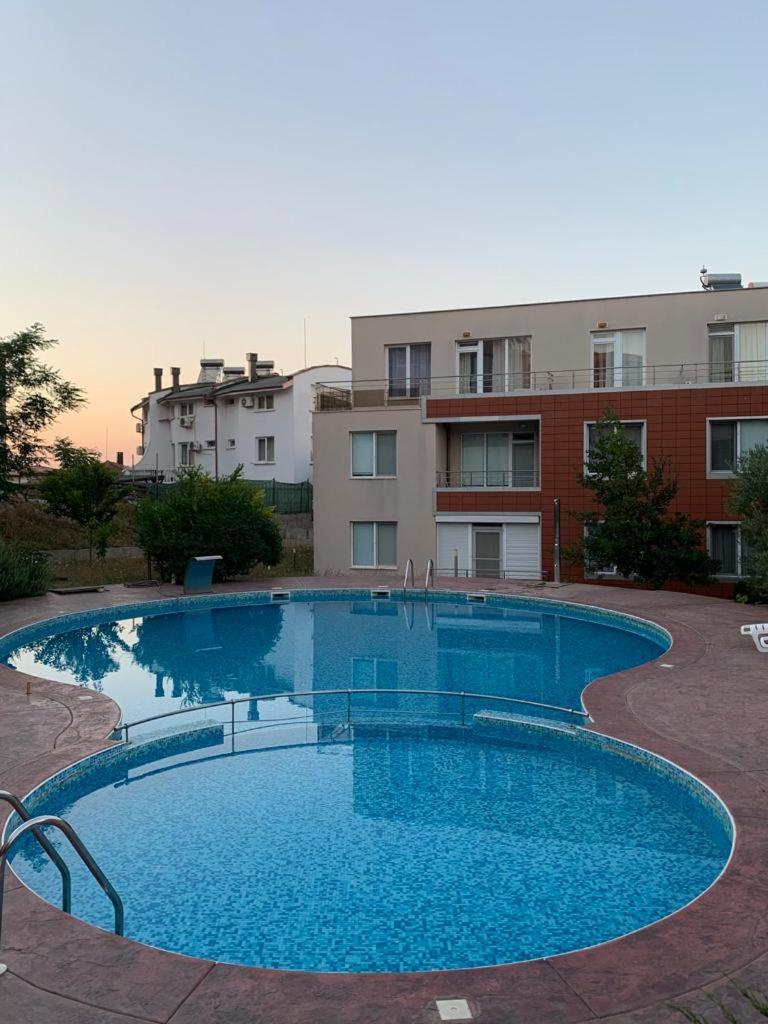 Villa Rouge - Apartment Victoria