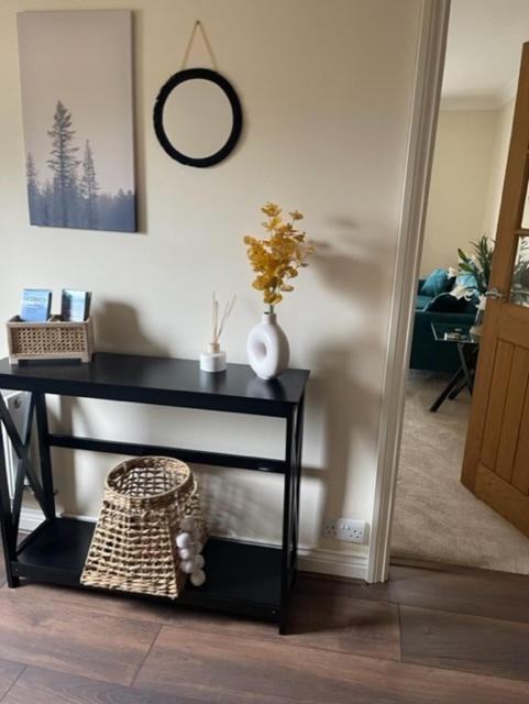 Devonshire Bungalow - close to the Coast & Lakes. view 2