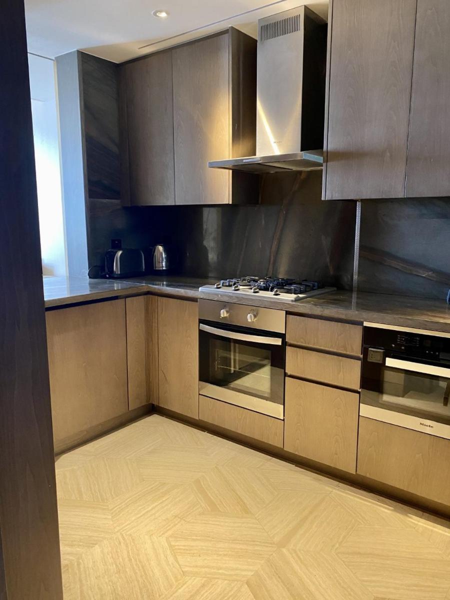 FIVE Palm Resort - Luxury 2BR - Skyline View