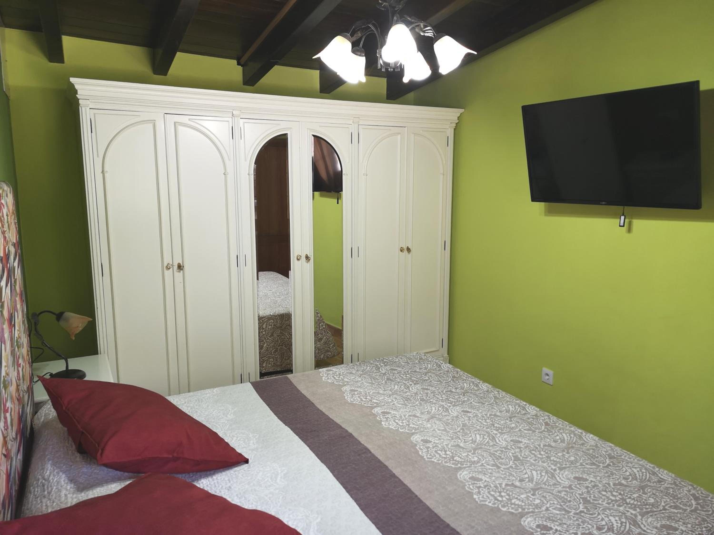 Photo 43