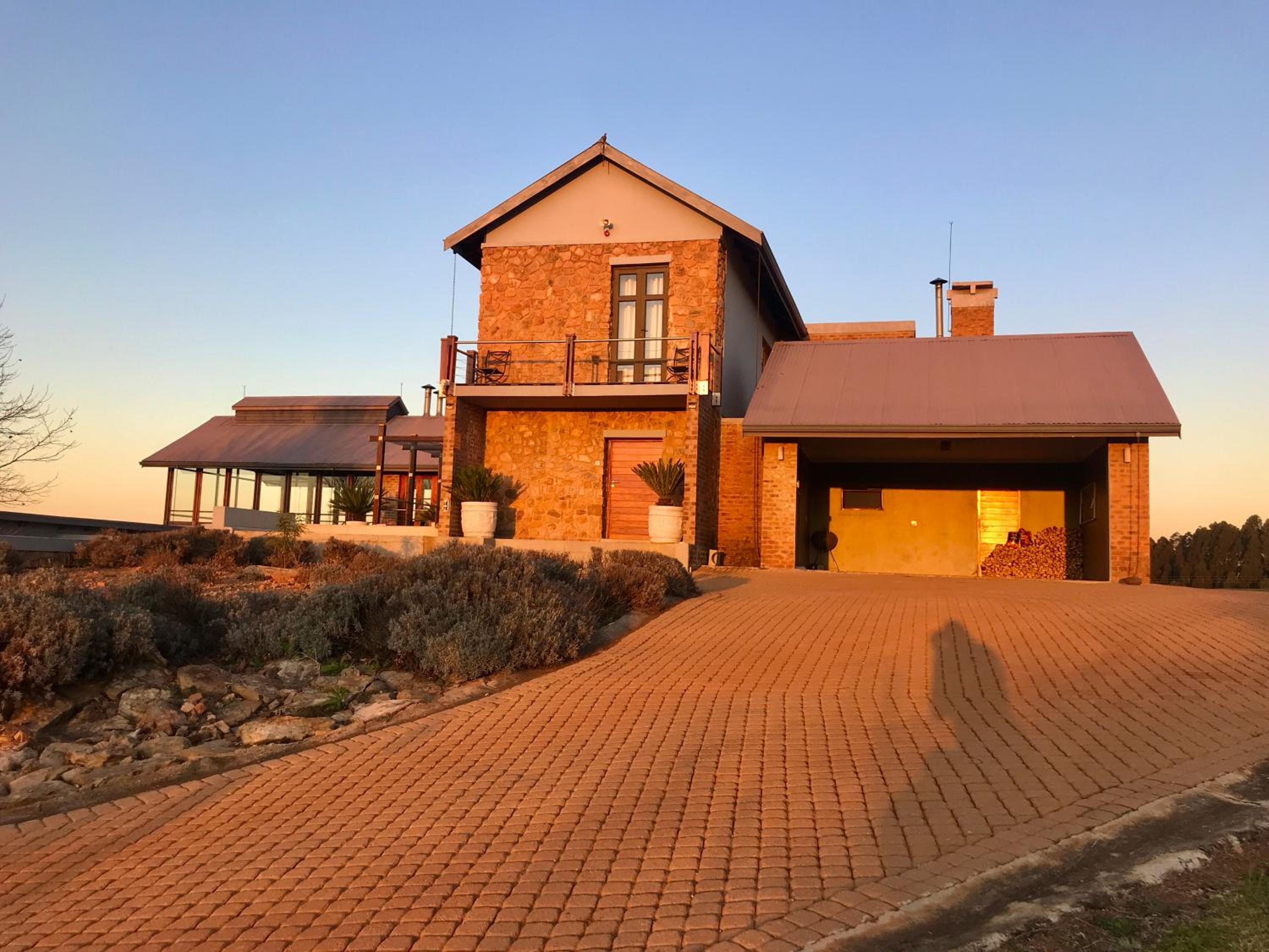 Vetho Farmhouse Dullstroom view 3