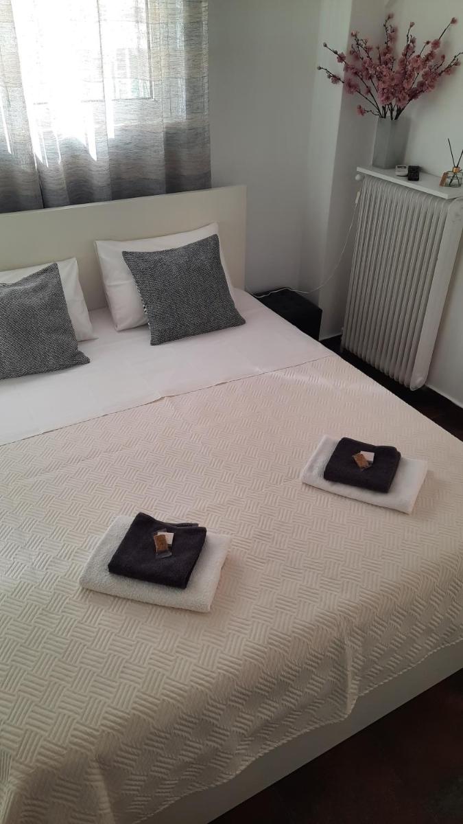 Glyfada Vacation Apt