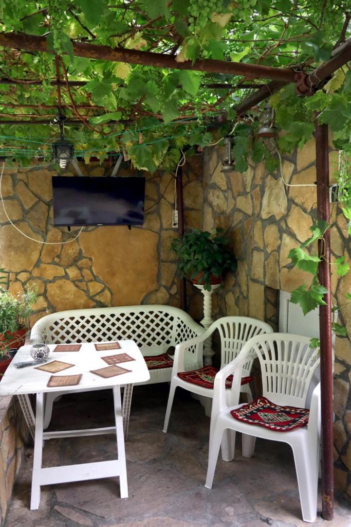 Modern&Cozy Bosnian house with GARDEN+FREE parking