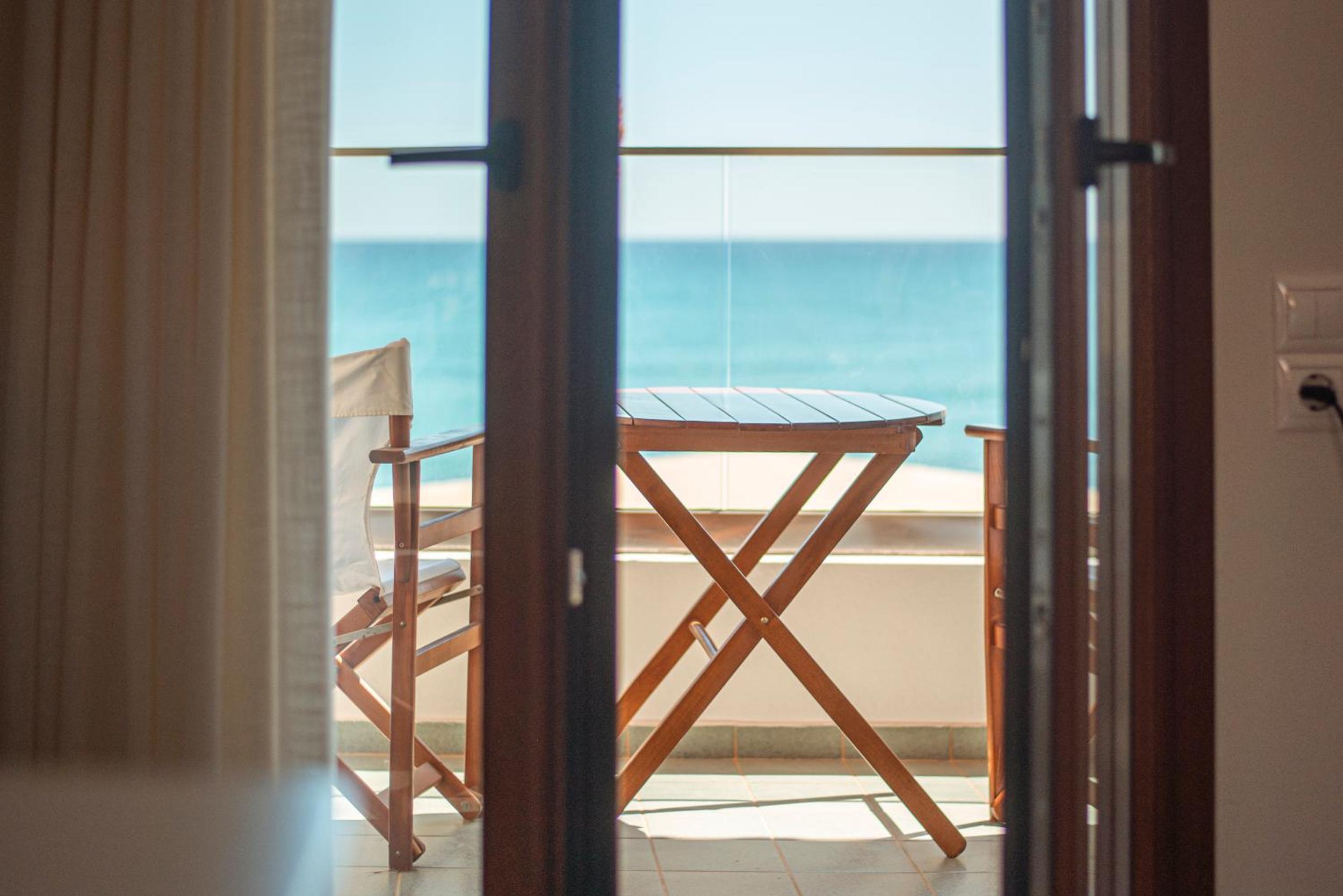 Apartment by the sea