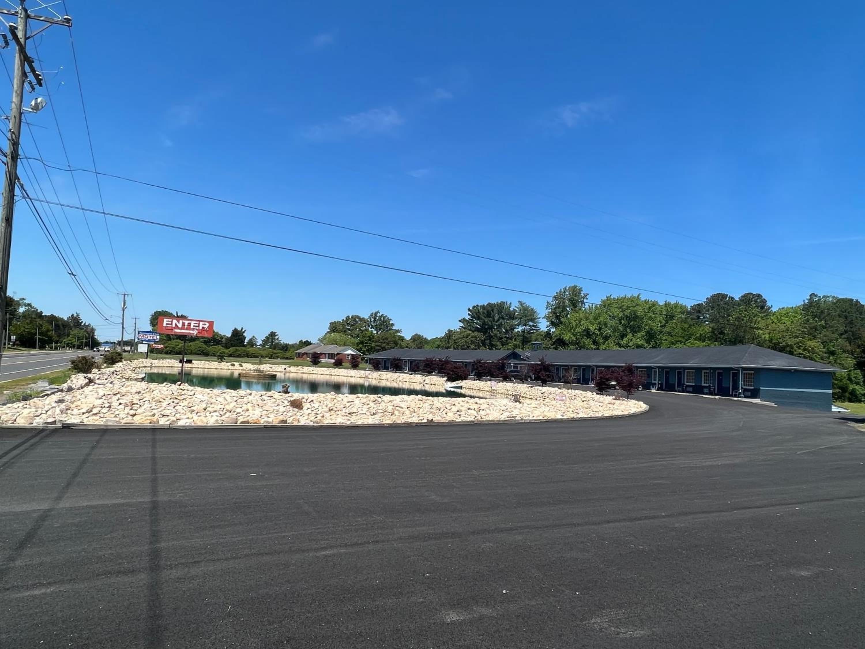 Washington & Lee Motel