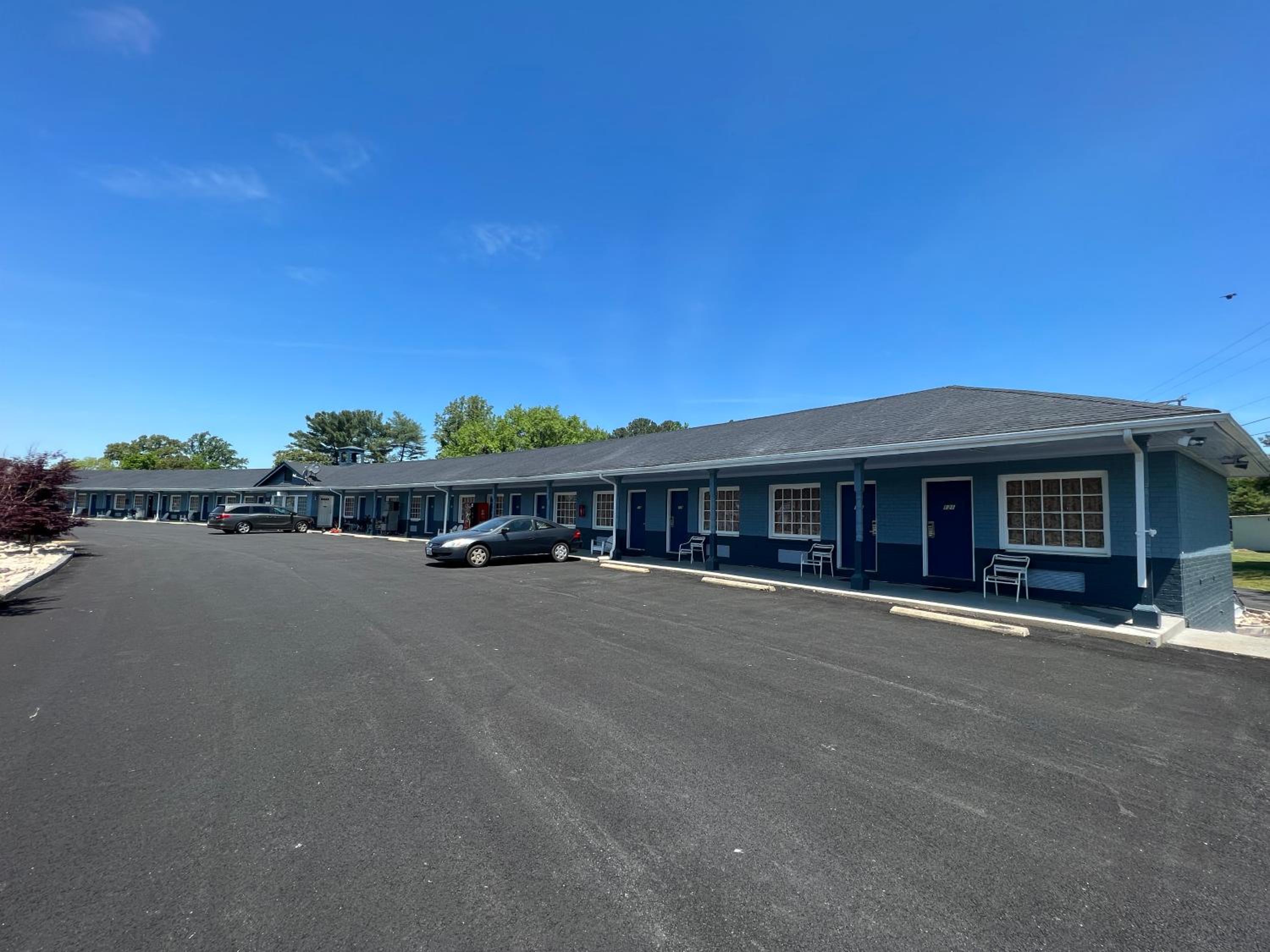 Washington & Lee Motel