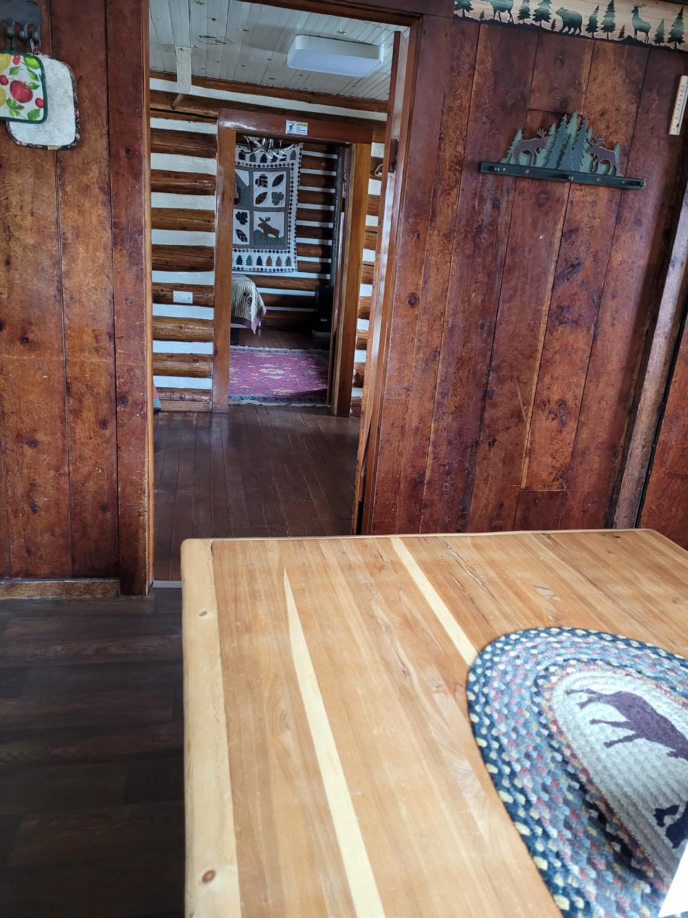 Chinook Cabins & RV Park