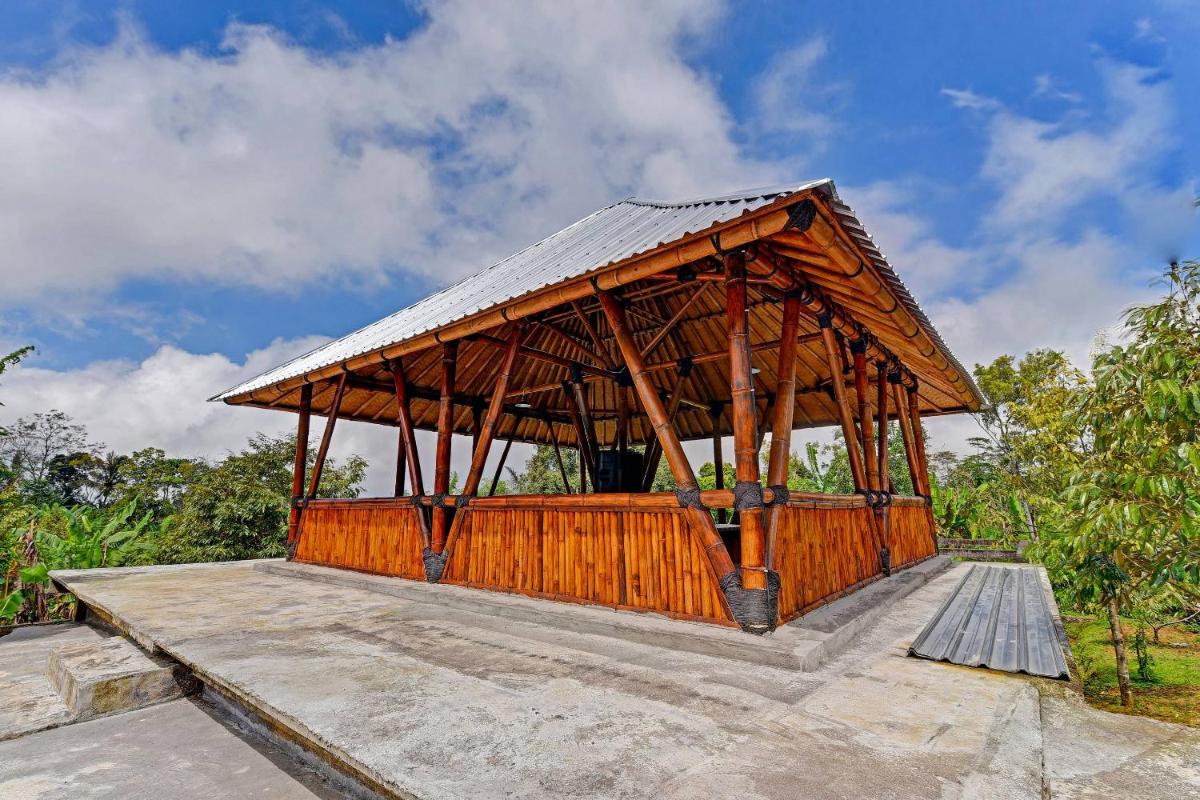 outdoor BBQ area