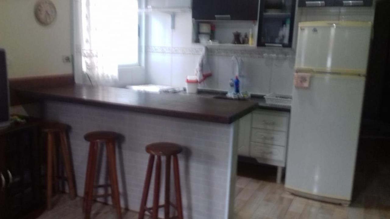 CASA 2 DORM UBATUBA PRAIA MARANDUBA no CONDOMINIO BRISAS DA PRAIA com Wifi Gratis, CHURRASQUEIRA 02 Vagas Garagem