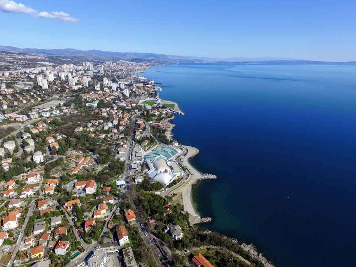 Hotel Dorian - Image 1