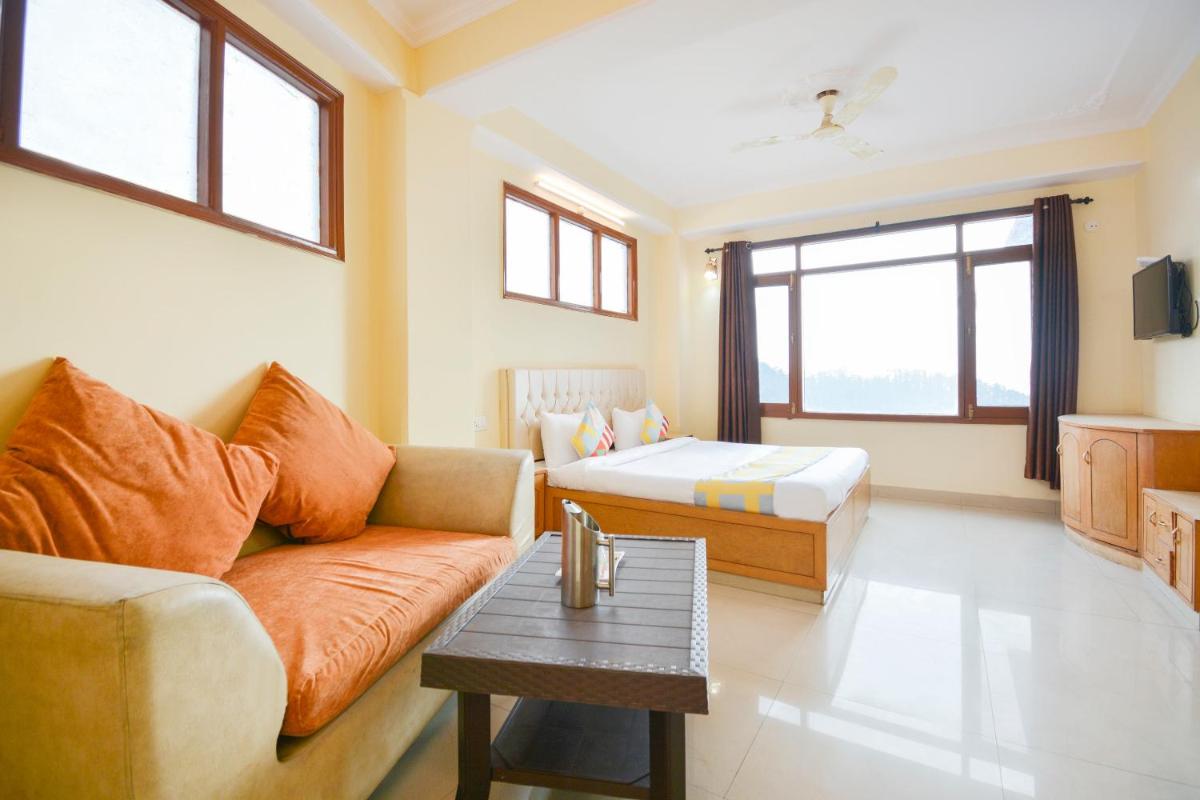 OYO Home 78009 Avon Villa Kanlog view 2