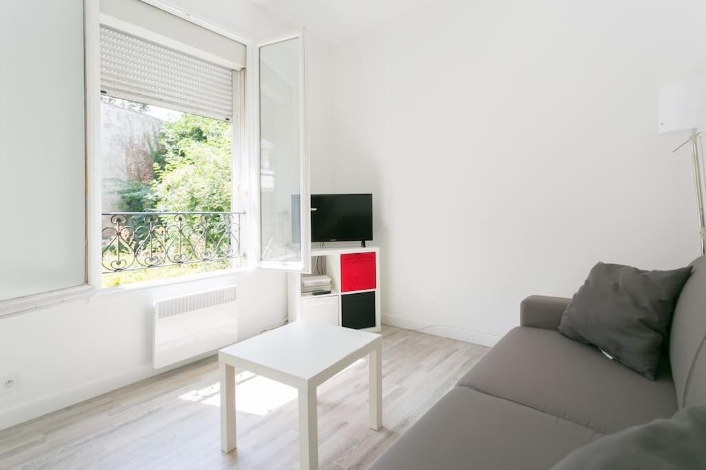 Charming Parisian studio!