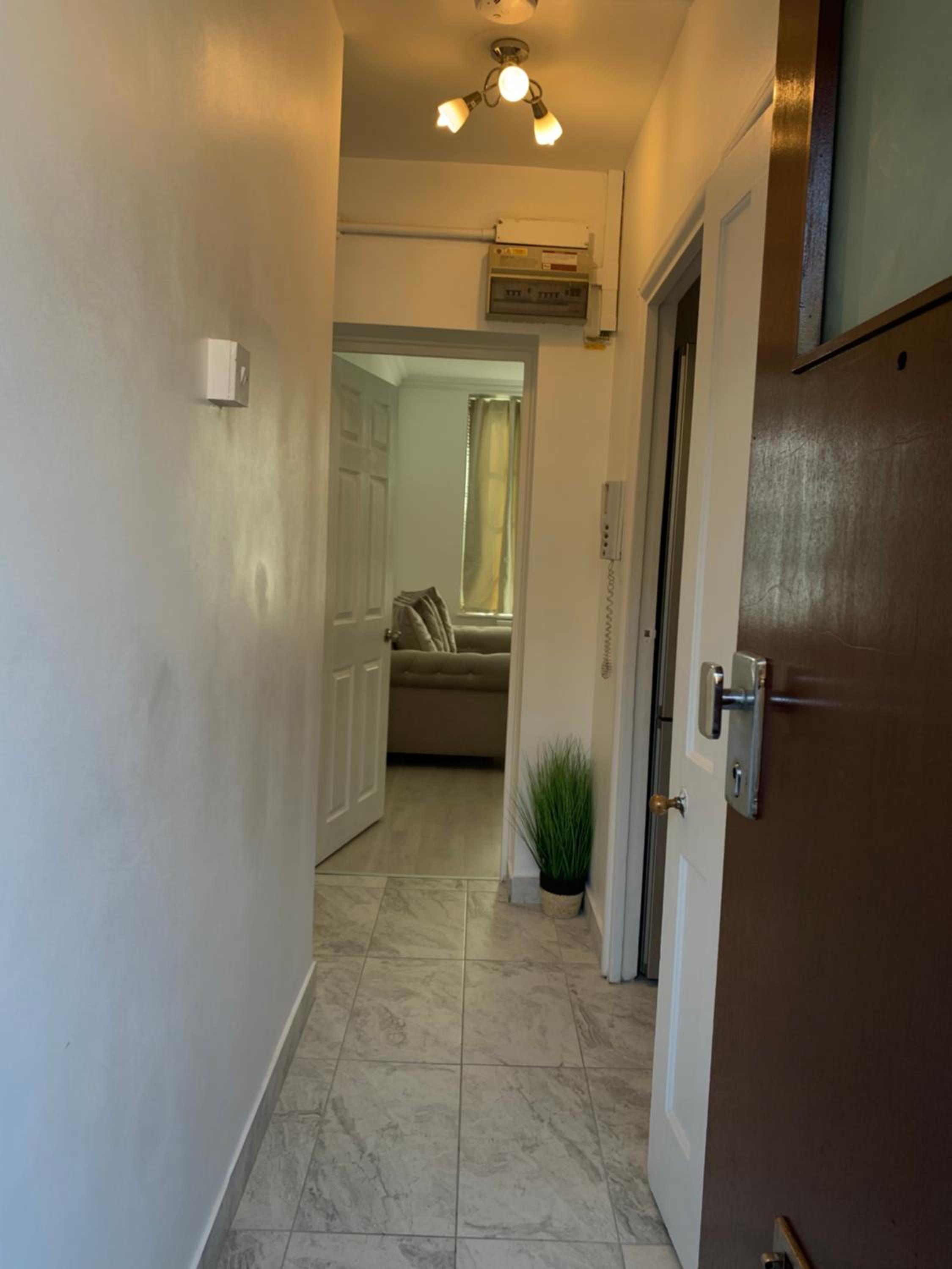 New look flat In Waterloo