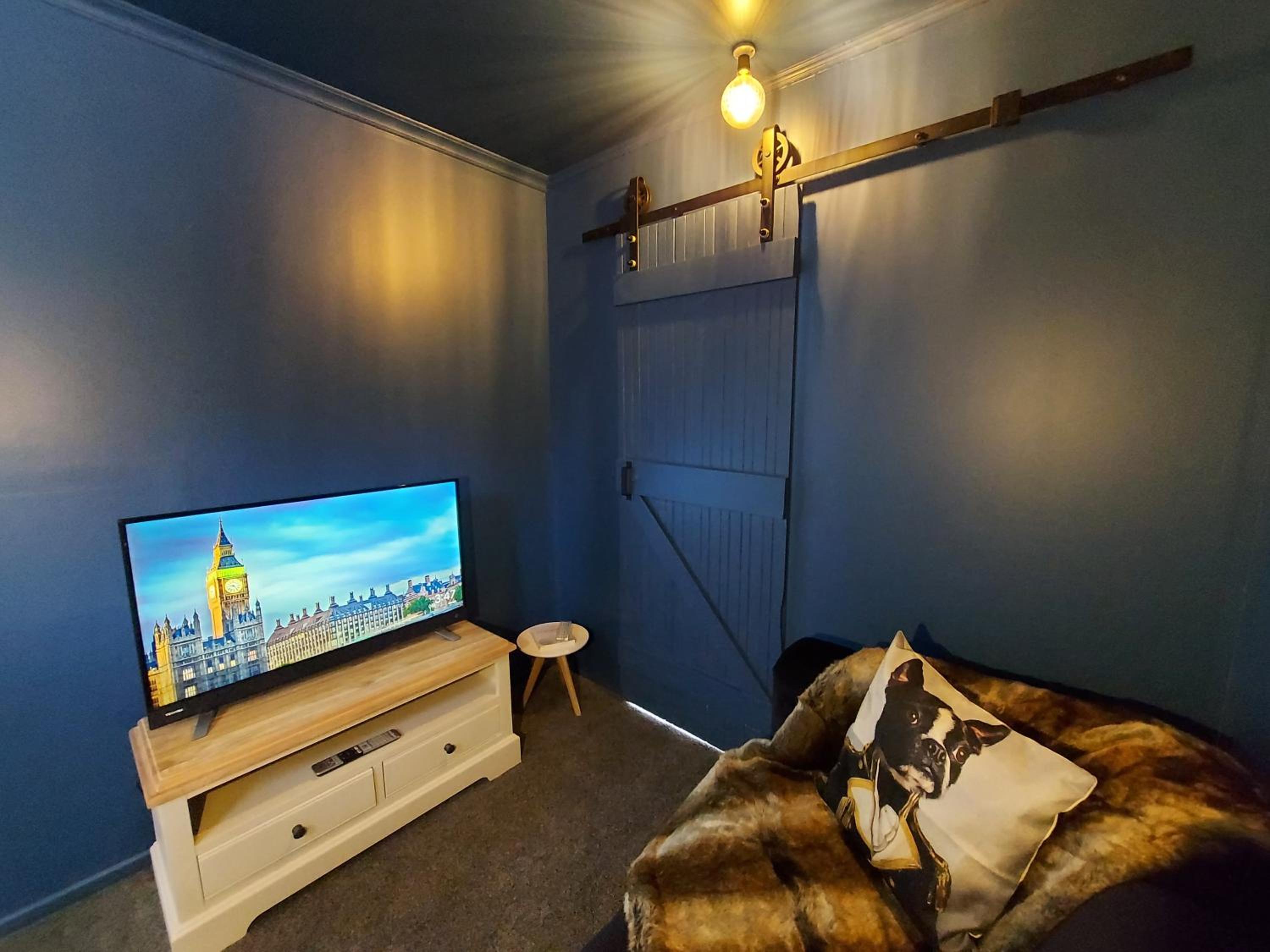 DuxHouse BnB view 5