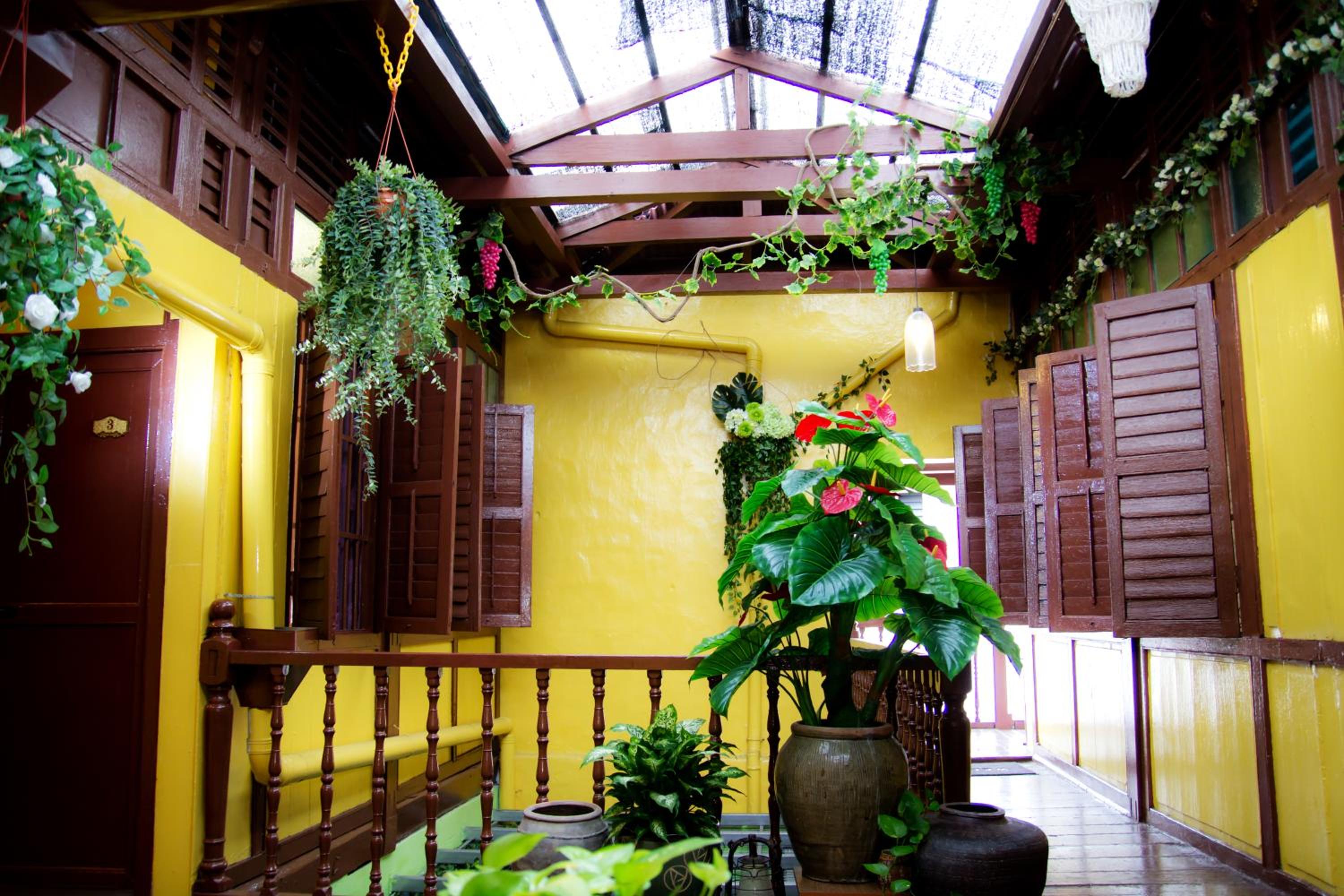 Vintage House photo 1