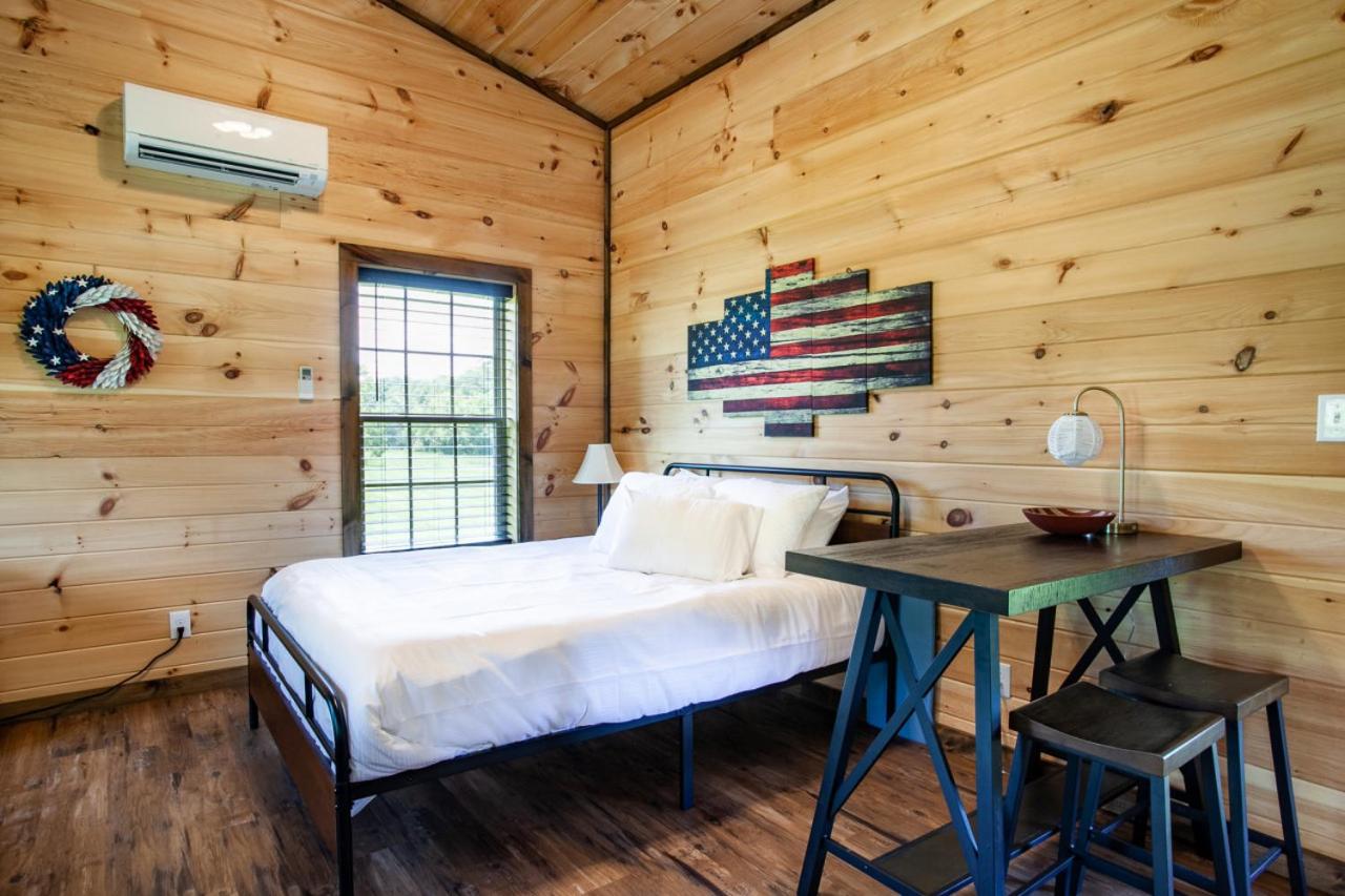 Patriots Tiny Home w Hot Tub Fire Pit Grill