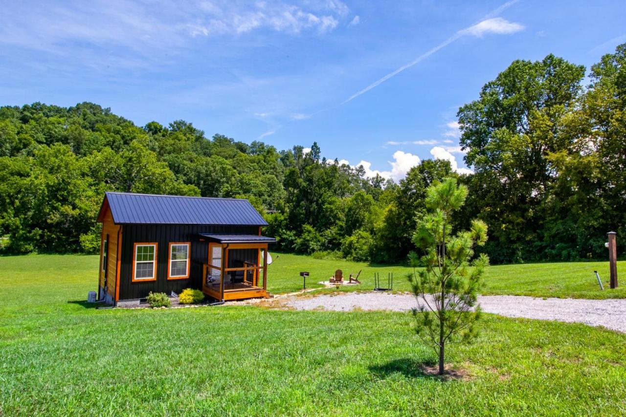 Patriots Tiny Home w Hot Tub Fire Pit Grill