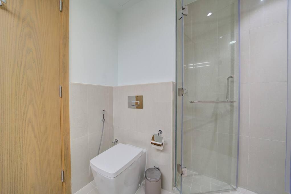 Burj Khalifa View - 2BR and Maid - Downtown