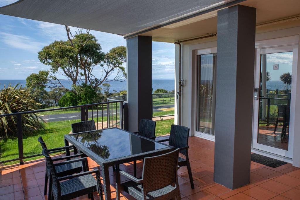 Amooran Oceanside Apartments and Motel