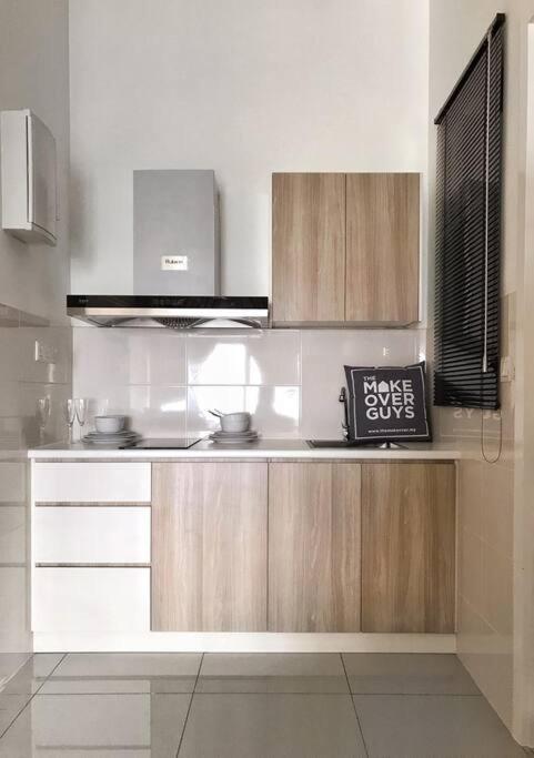 Pavilion Premier Suite Puchong - 6-7pax 3R2B photo 6