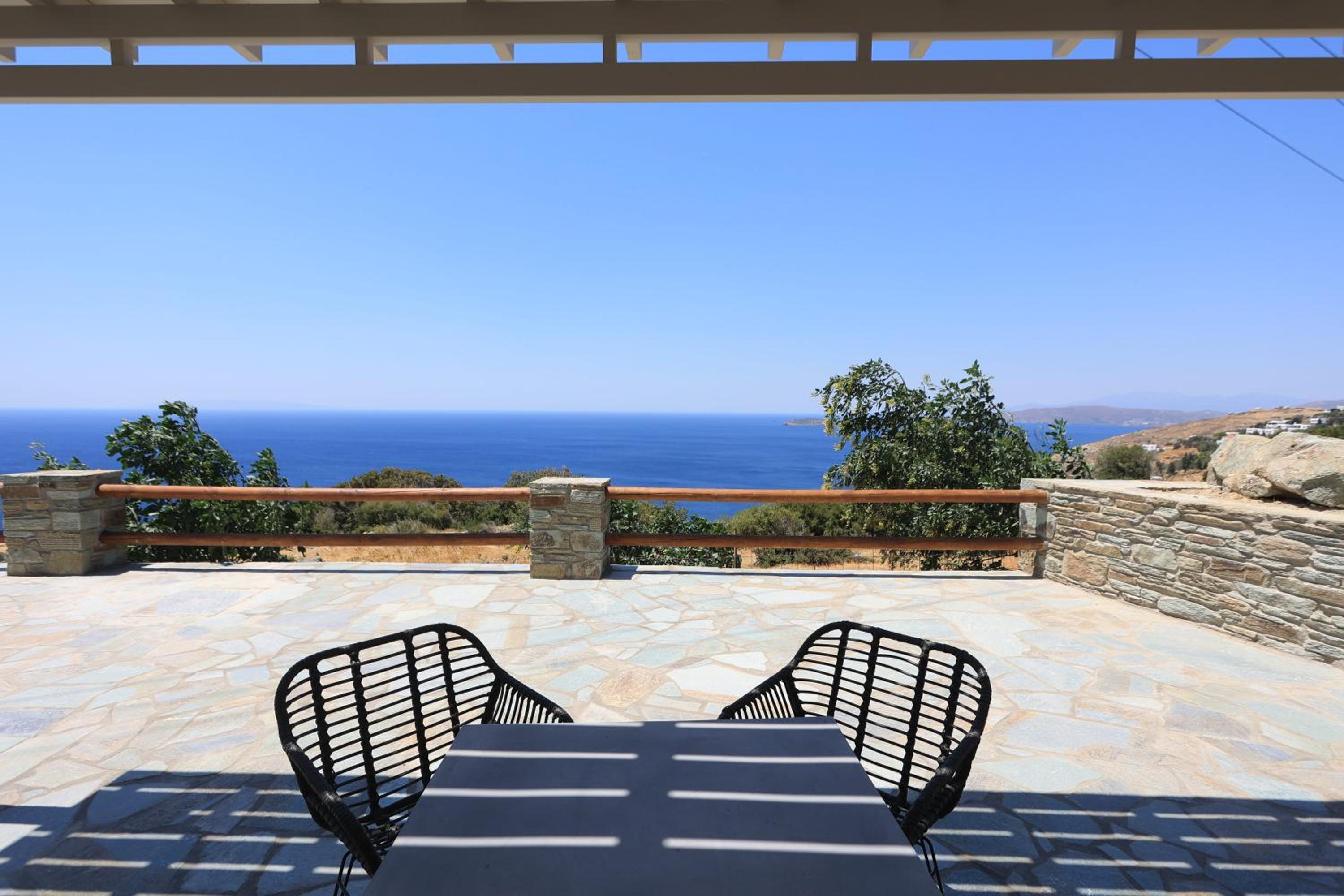 Captain's Pounda Suite view 5