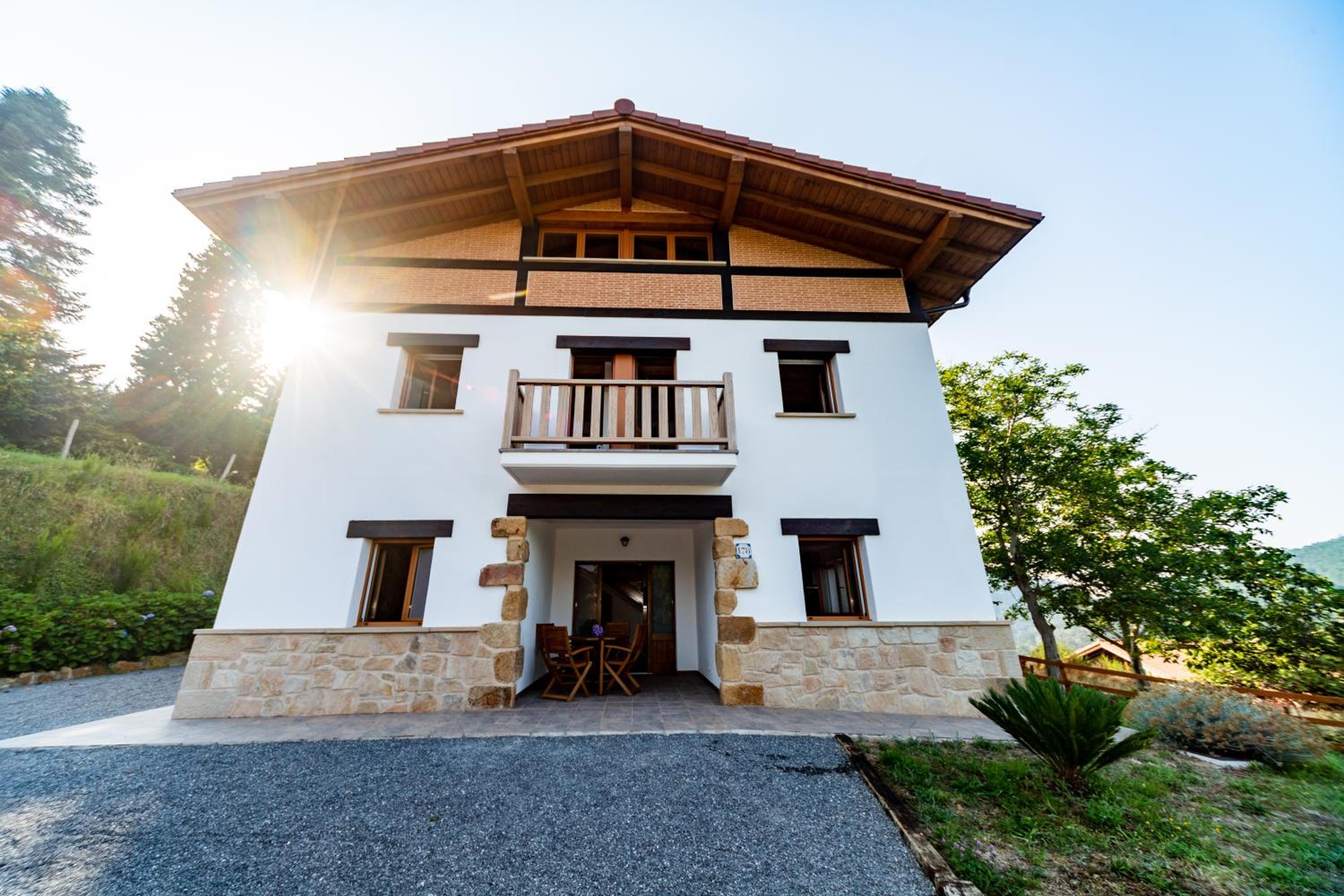 LAGA SURF Villa