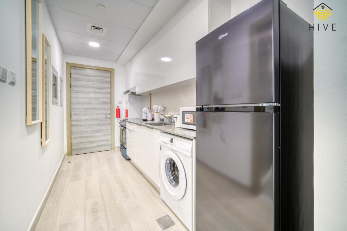 Stunning Studio in Bloom Towers, JVC