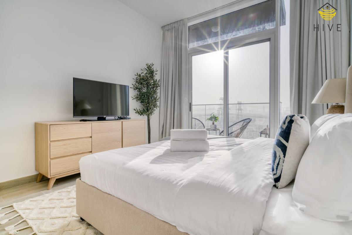 Stunning Studio in Bloom Towers, JVC
