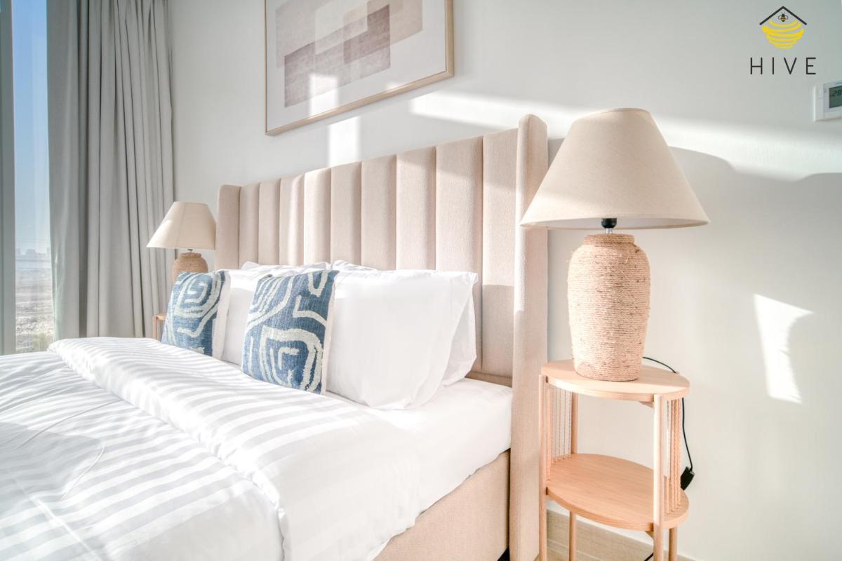 Stunning Studio in Bloom Towers, JVC