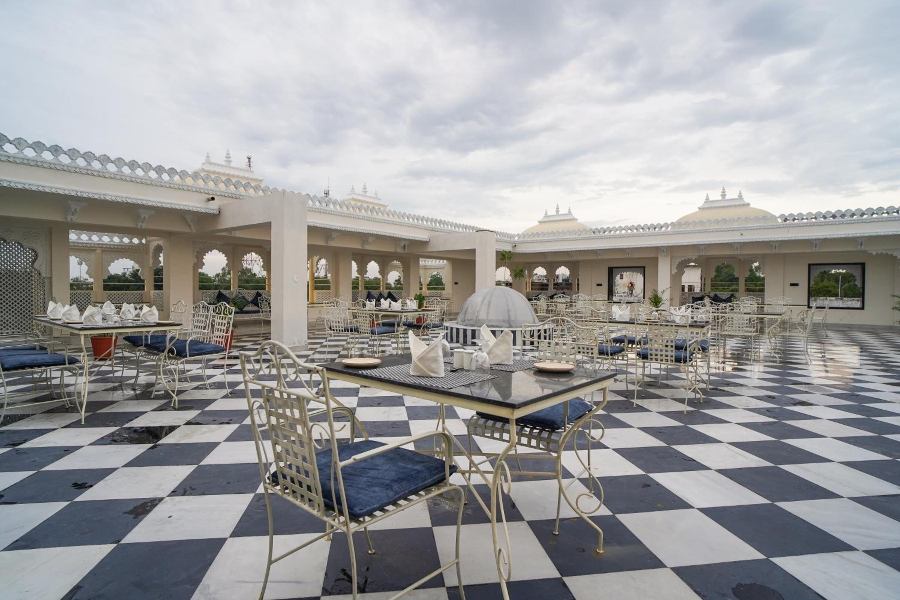 The Amar Mahal by Trulyy