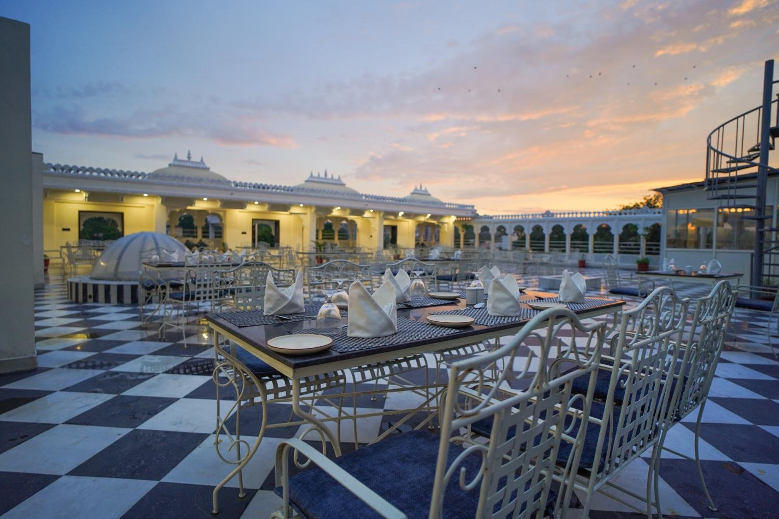 The Amar Mahal by Trulyy