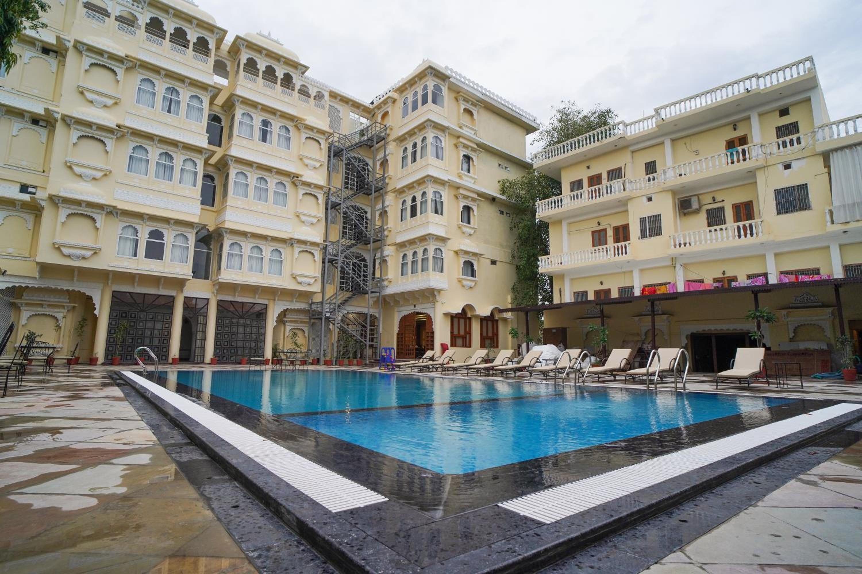 The Amar Mahal by Trulyy