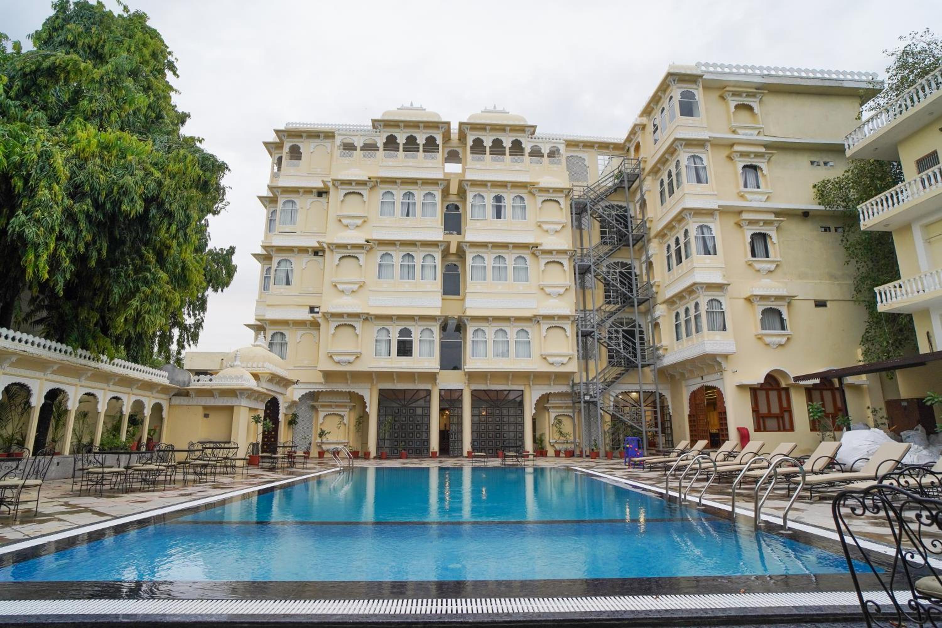 The Amar Mahal by Trulyy