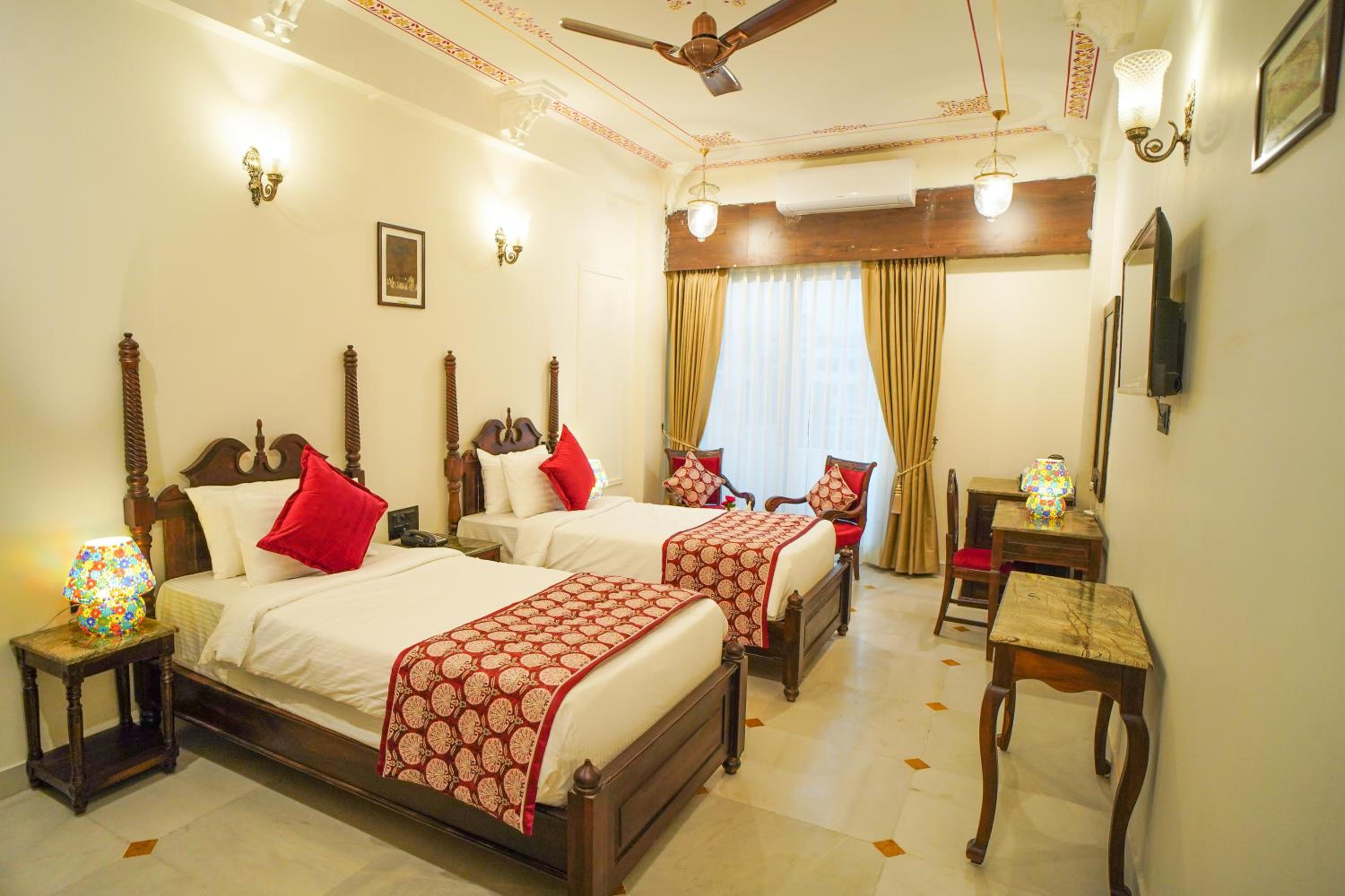 The Amar Mahal by Trulyy