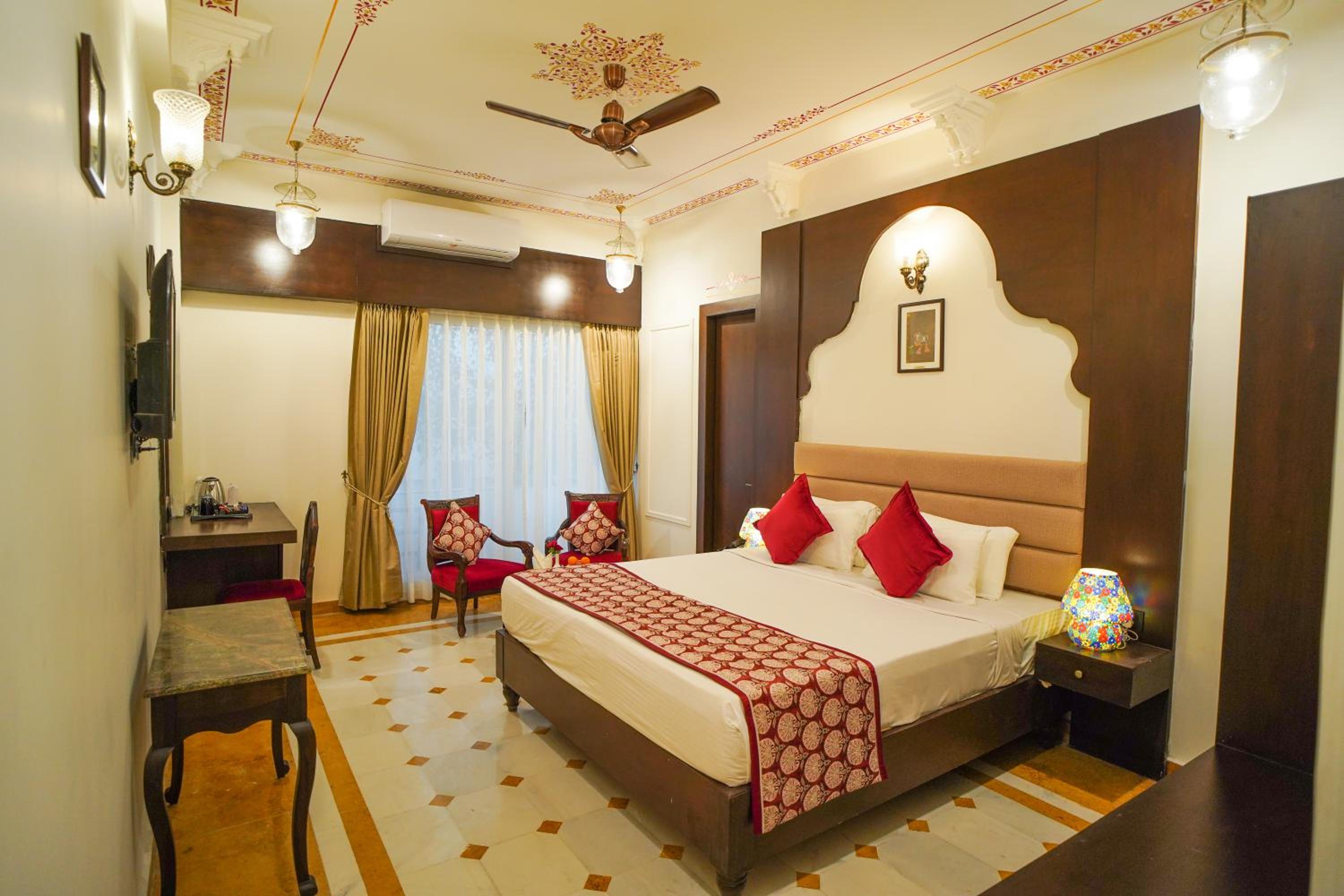 The Amar Mahal by Trulyy
