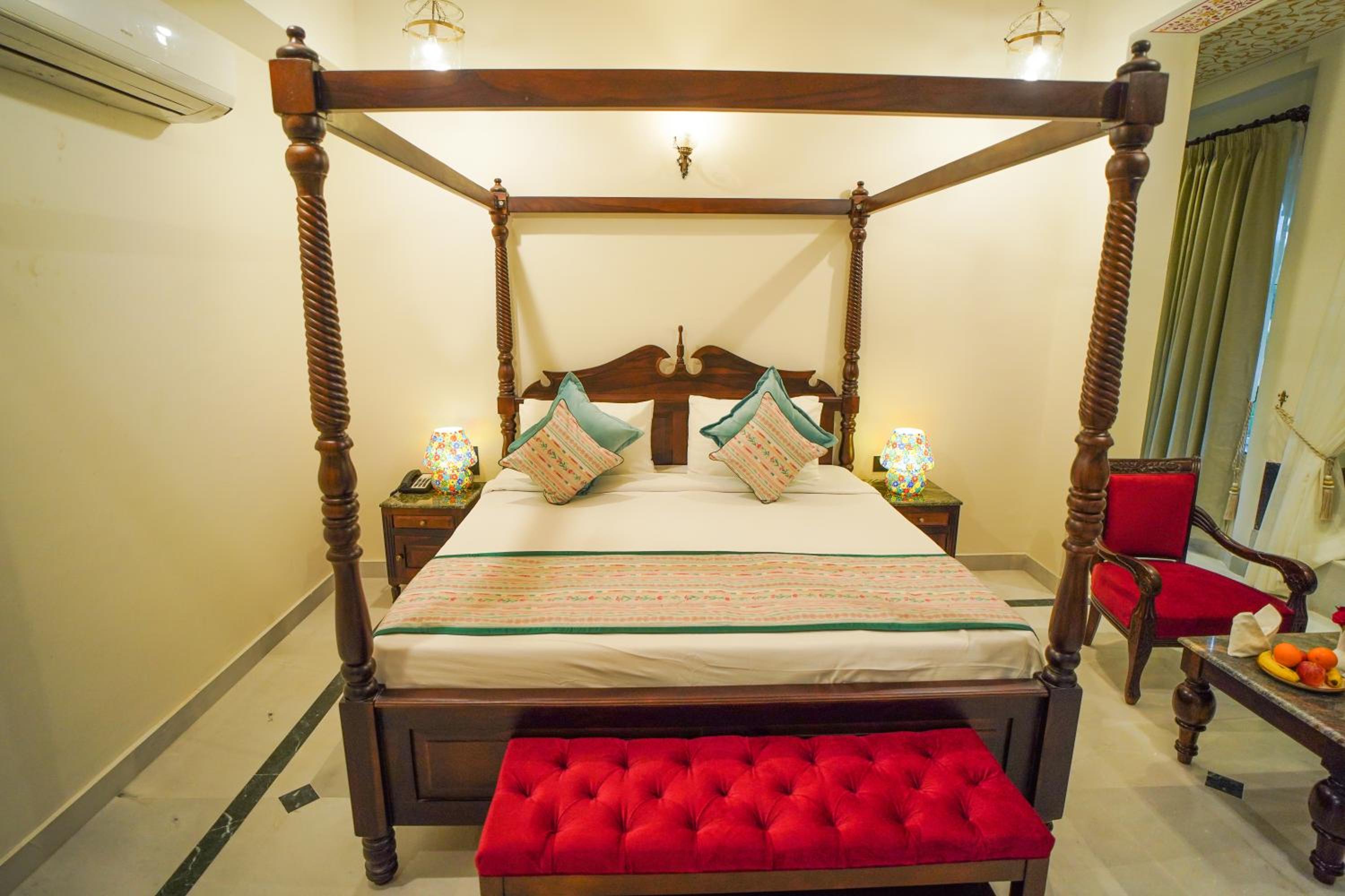 The Amar Mahal by Trulyy