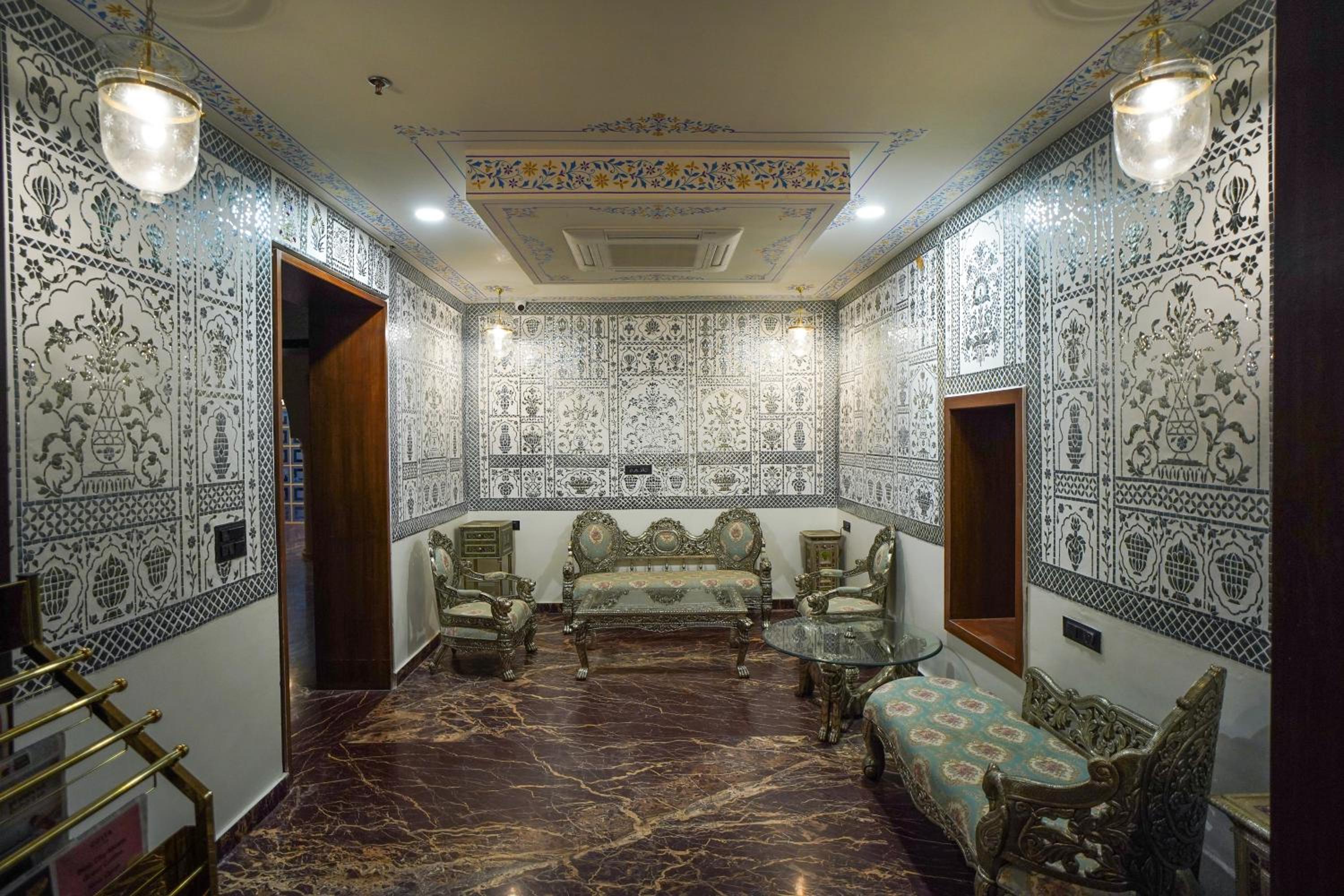The Amar Mahal by Trulyy