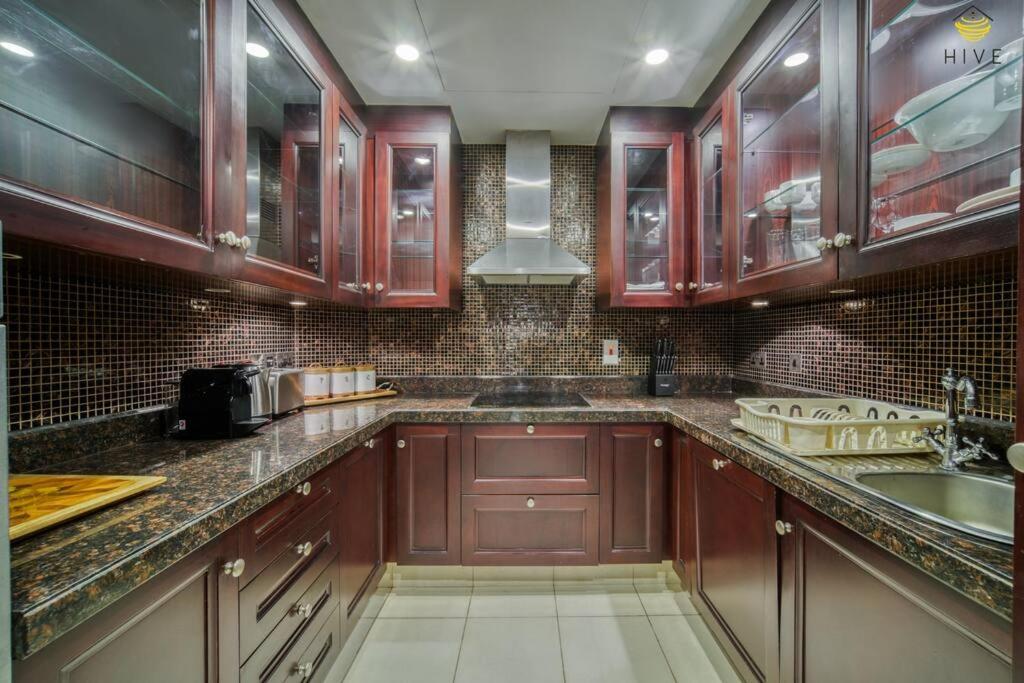 Cosy 1 Bed in Yansoon 3, Downtown Dubai