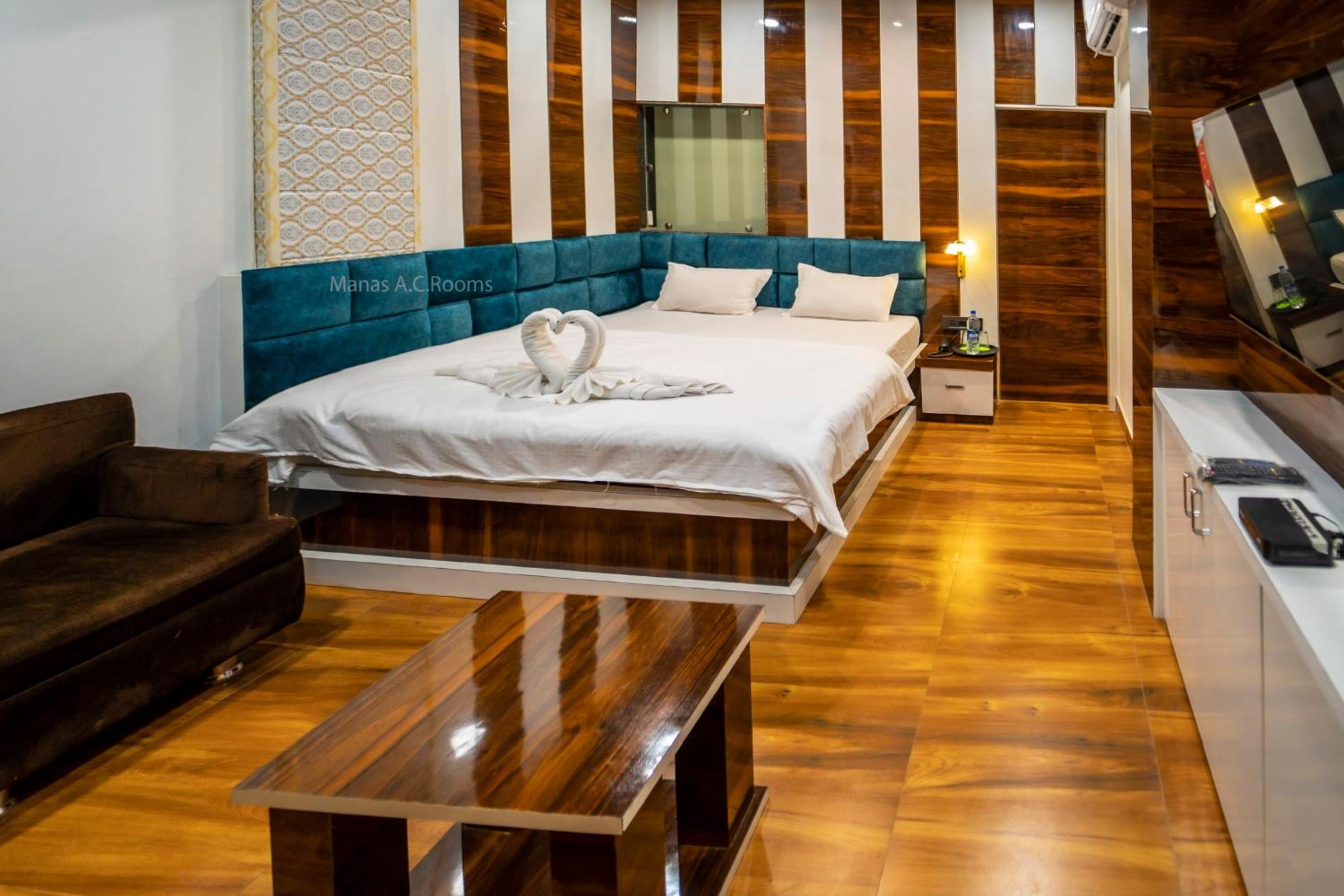 Hotel Manas AC Rooms, photo 18