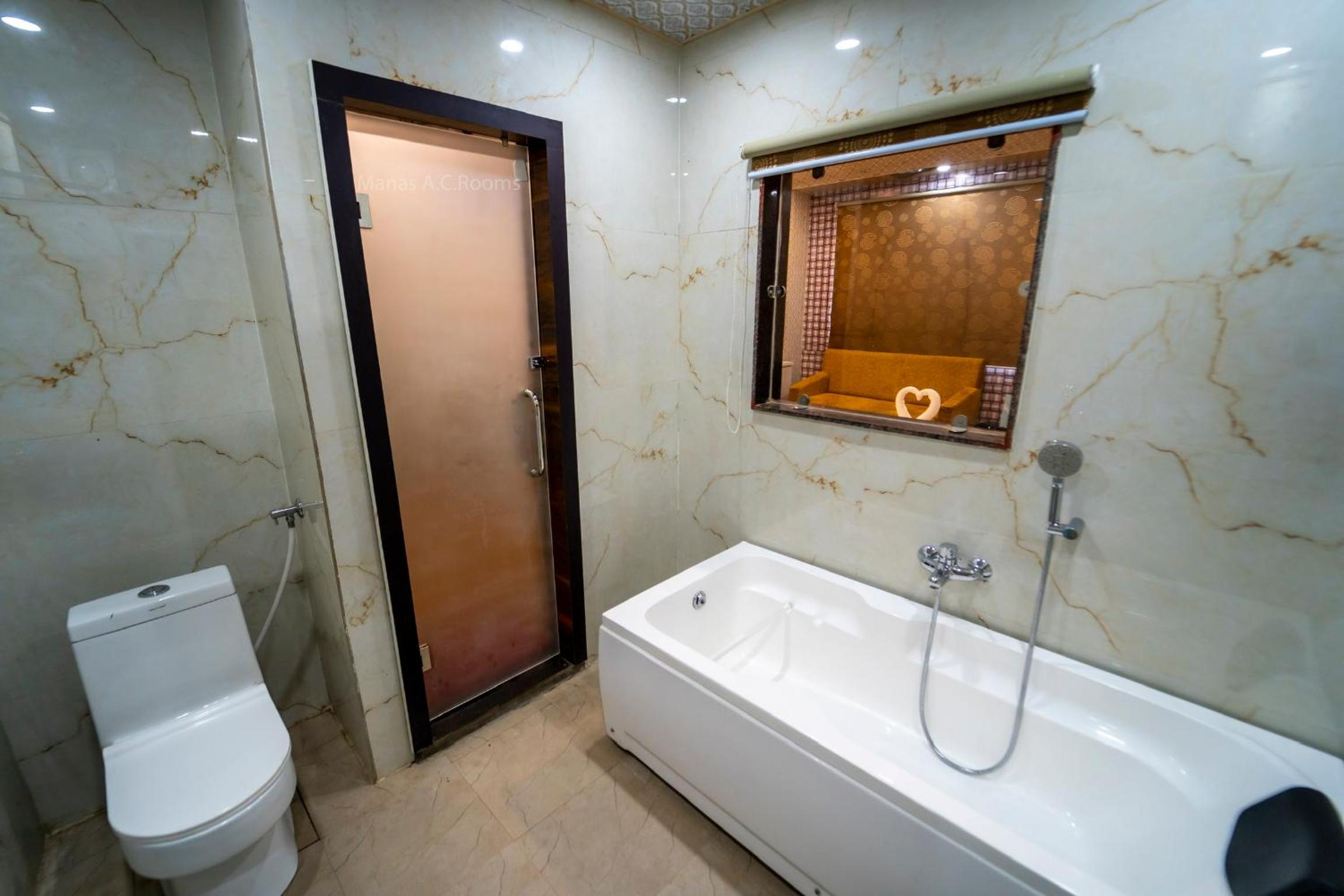 Hotel Manas AC Rooms, photo 10