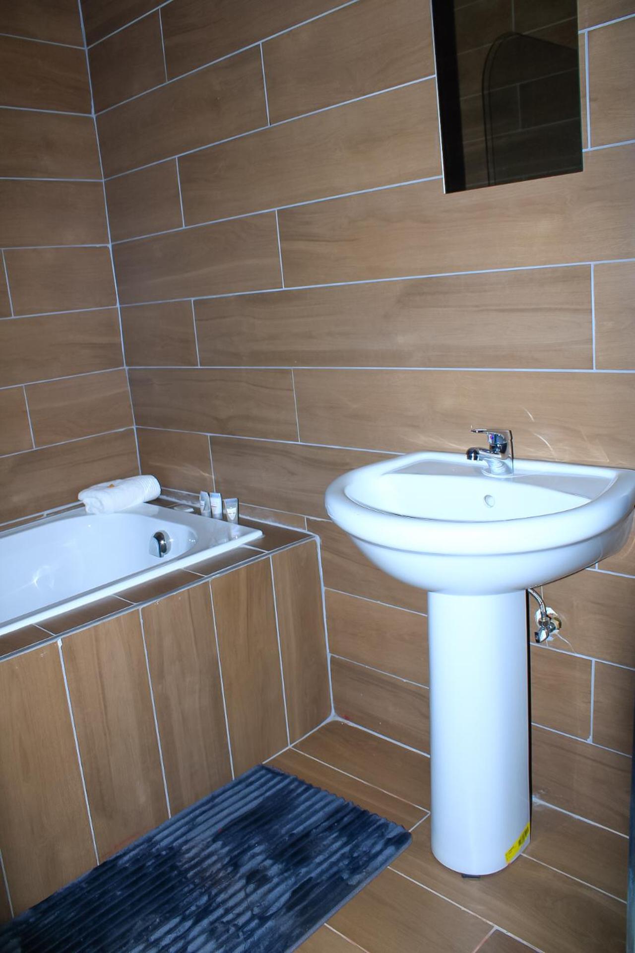 Photo 47