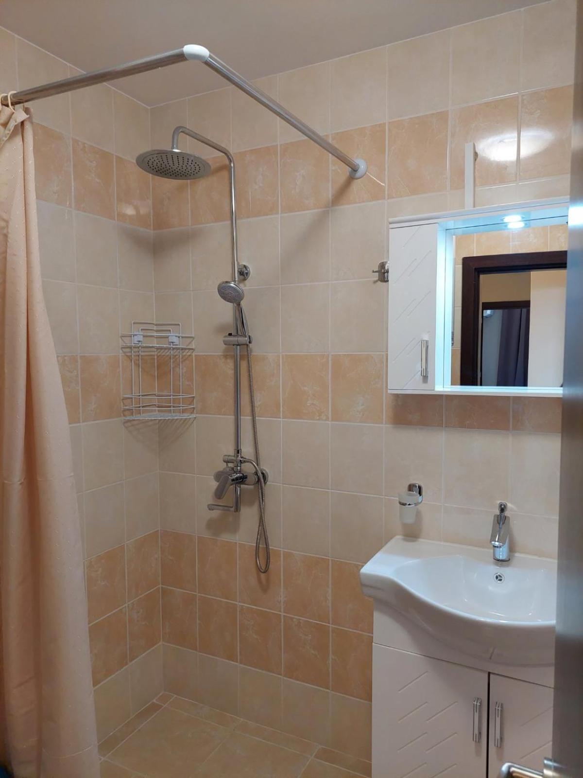 Photo 53
