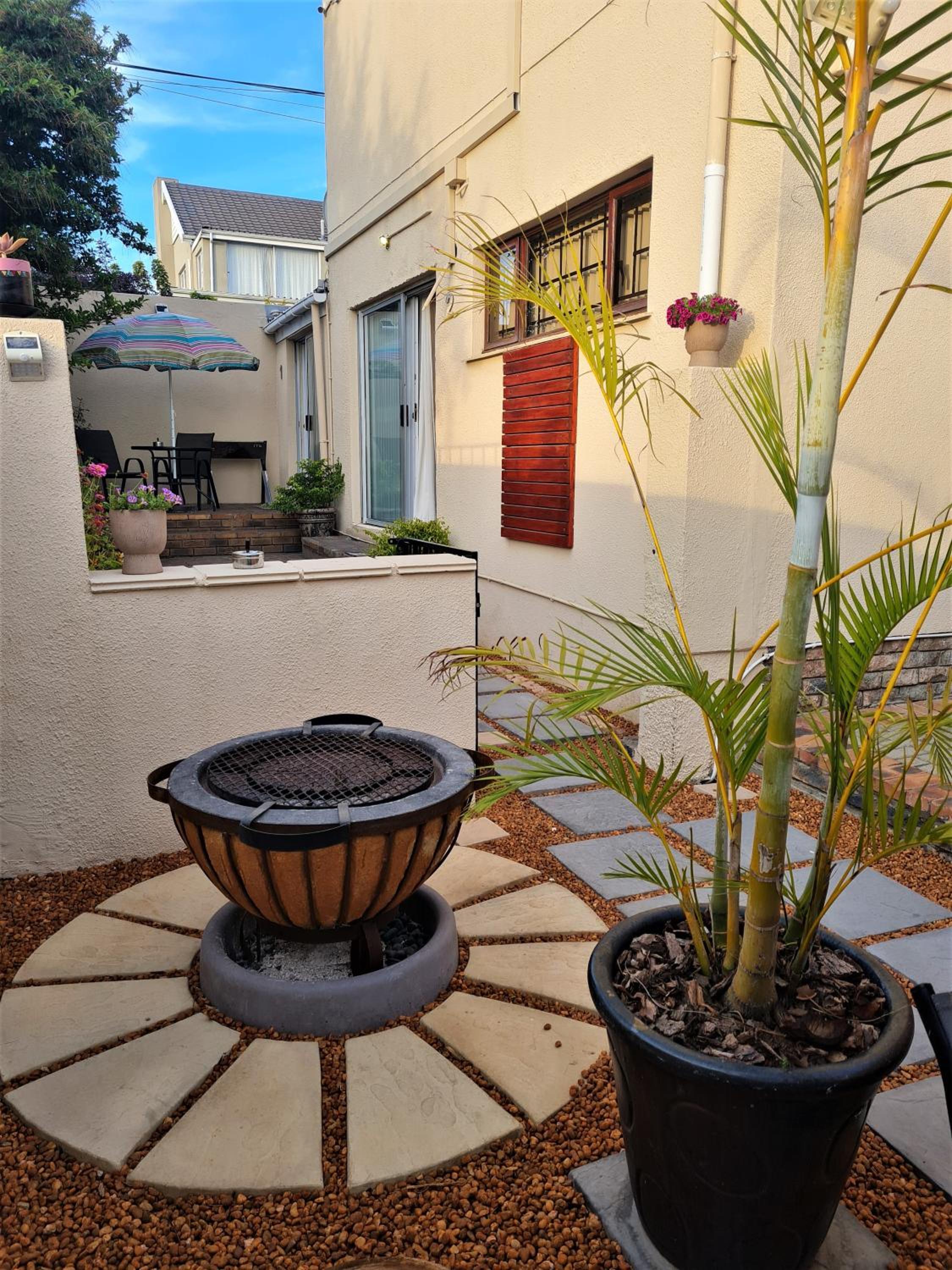 Walters Lane Comfort Apartment 2 - No Loadshedding view 3
