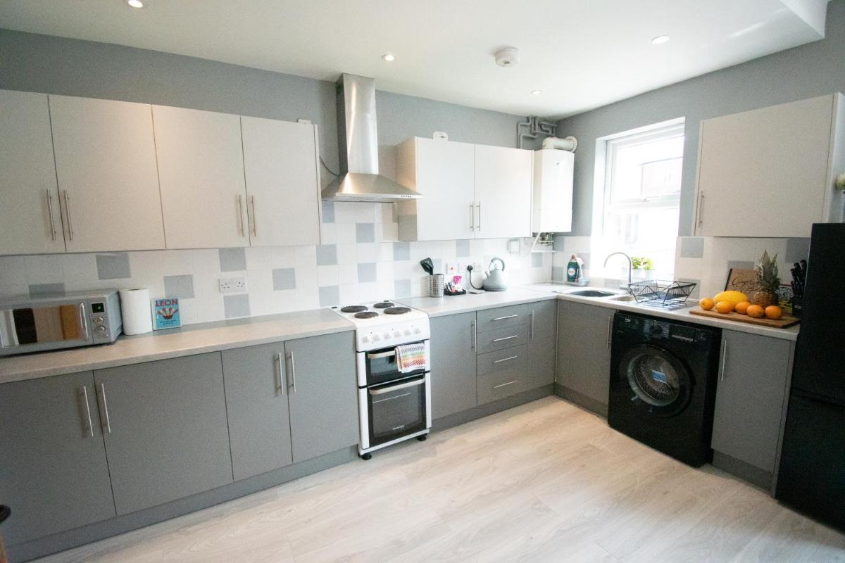 Ideal Lodgings in Bury view 3