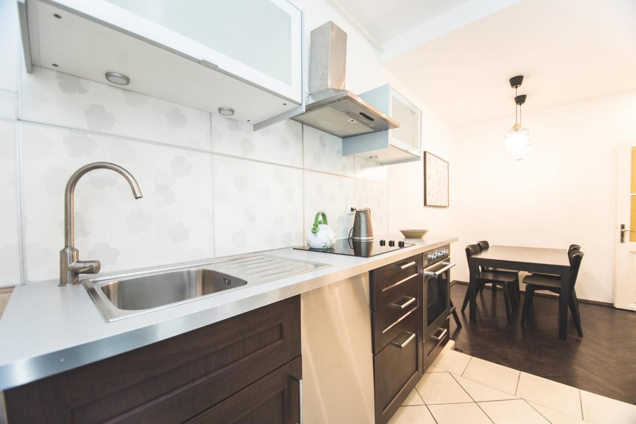 Zagreb Central Park Apartment with free parking view 4