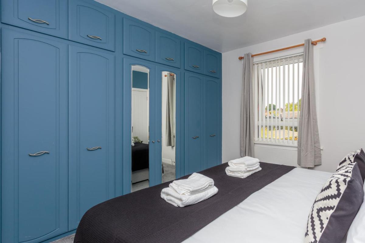 Lovely 2-bed upper villa in Kirkliston Edi Airport view 4