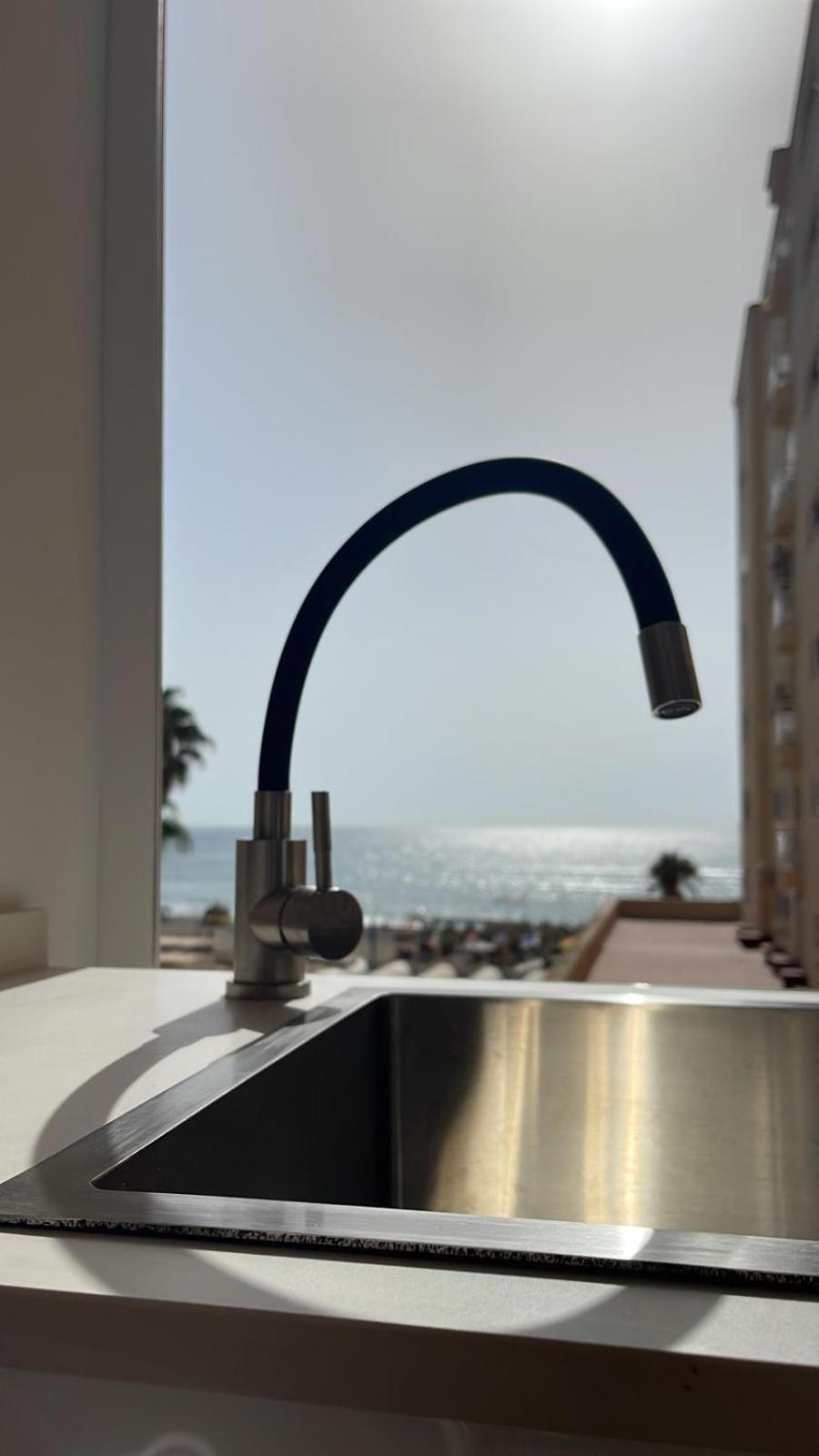 Torremolinos,estudio junto al mar en La Carihuela